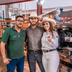 O Influenciador Murilo Groth Visita o Estande ZAAMP no Show Rural 2025! Veja o que Ele Achou!