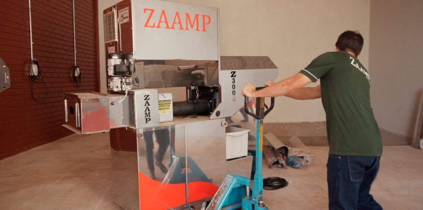 Máquina Para Fazer Farelo Extrusado e Óleo Mais Rentabilidade, Autonomia e Nutrição na Sua Fazenda