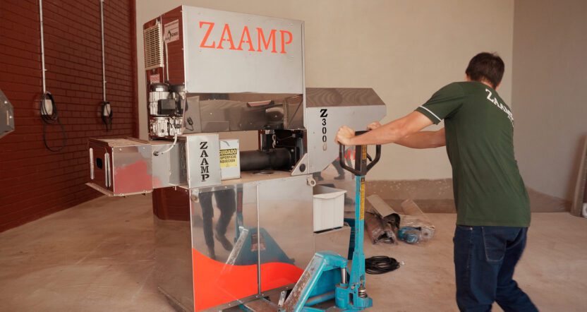 Máquina Para Fazer Farelo Extrusado e Óleo Mais Rentabilidade, Autonomia e Nutrição na Sua Fazenda